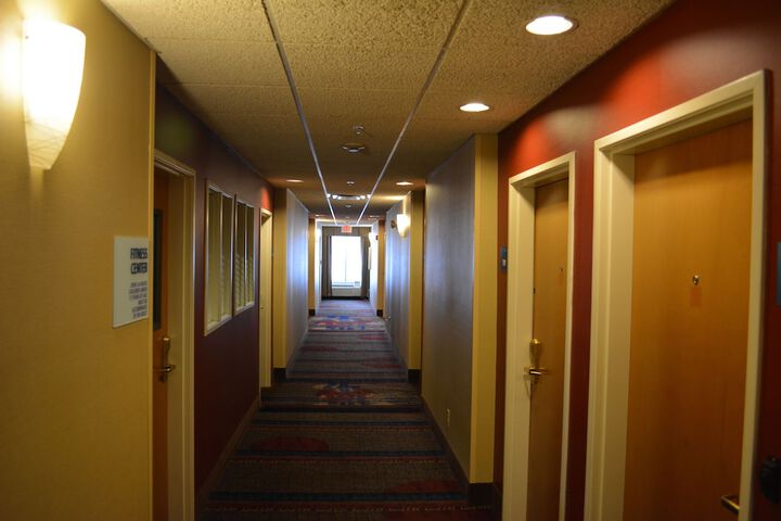 Holiday Inn Express & Suites Lancaster by IHG