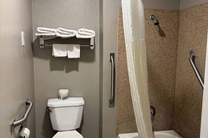 Studio 6 Suites Vancouver Wa - Waterfront