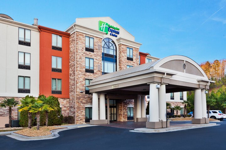 Holiday Inn Express & Suites Rome-East by IHG