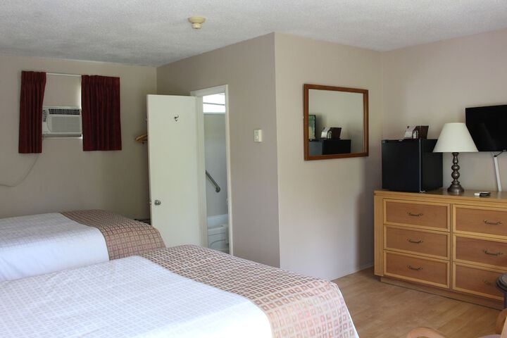 Room 72 of 116