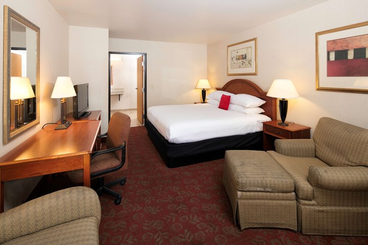 Room 28 of 72