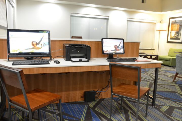 Holiday Inn Express Waterloo Cedar Falls by IHG