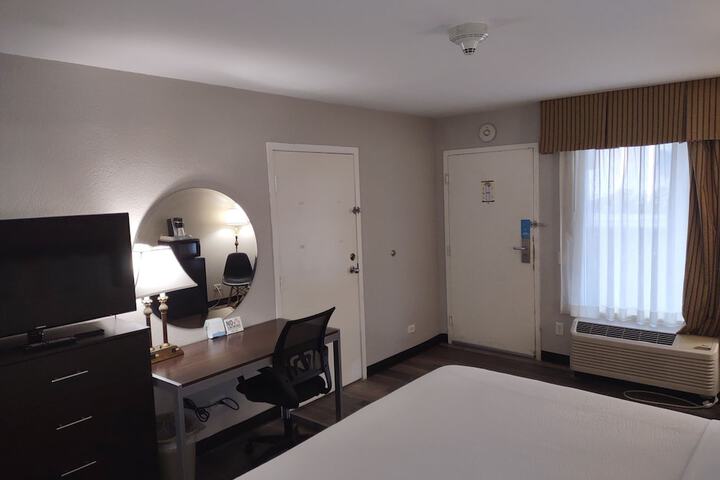 Days Inn by Wyndham Port Charlotte / Punta Gorda
