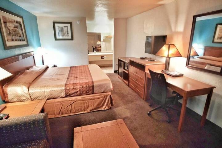 Room 15 of 32