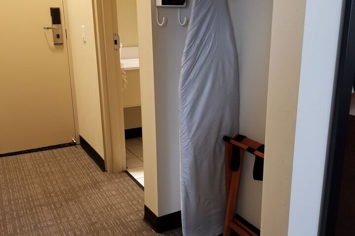 Travelodge by Wyndham Conference Centre & Suites Whitecourt