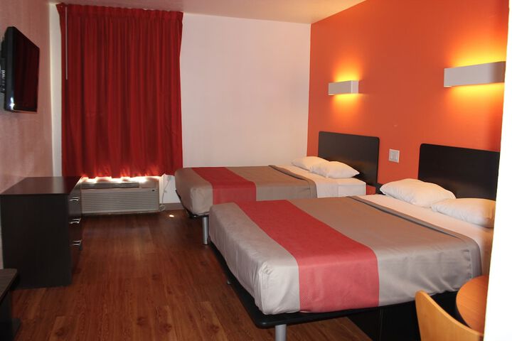 Room 26 of 35