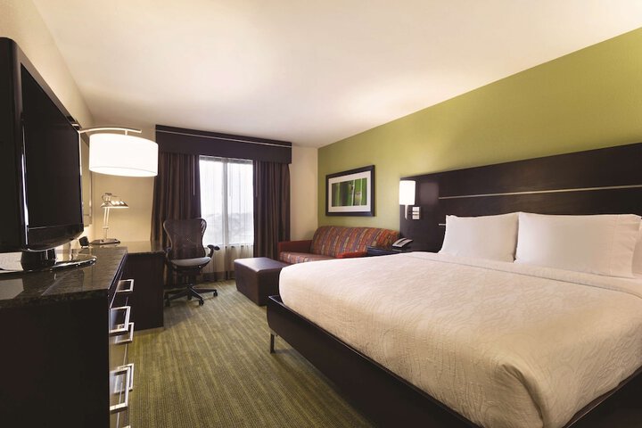 Room 14 of 34