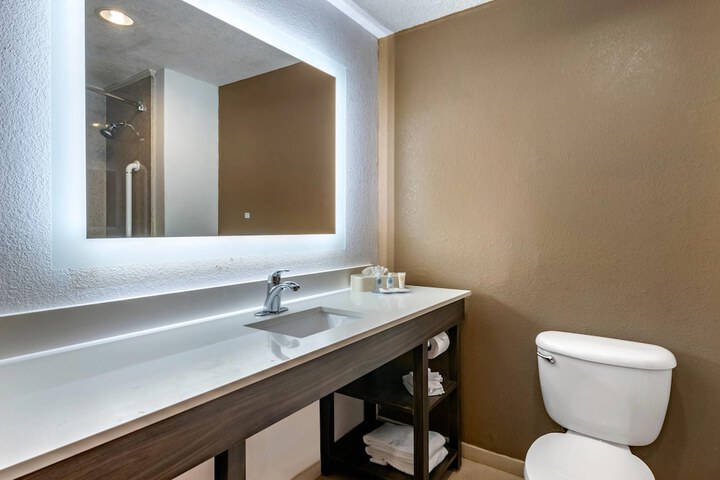 Comfort Suites Fort Pierce I-95