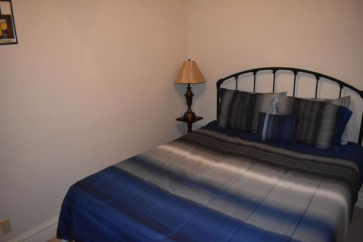 Room 120 of 238