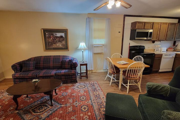 Arrowmont Stables & Cabins