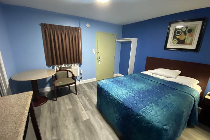 Room 46 of 95