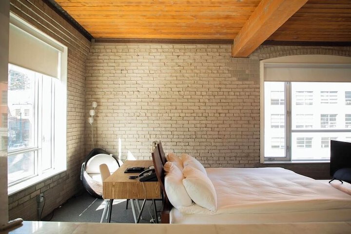 Room 13 of 54