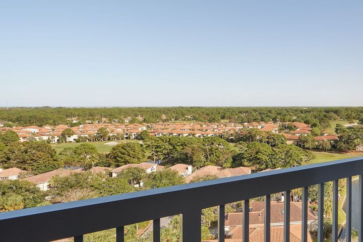 Hotel Effie Sandestin Autograph Collection