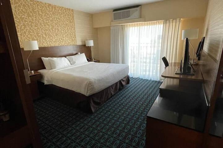 Room 15 of 36