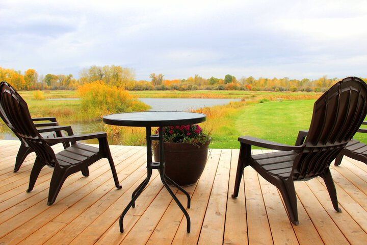Gallatin River Lodge