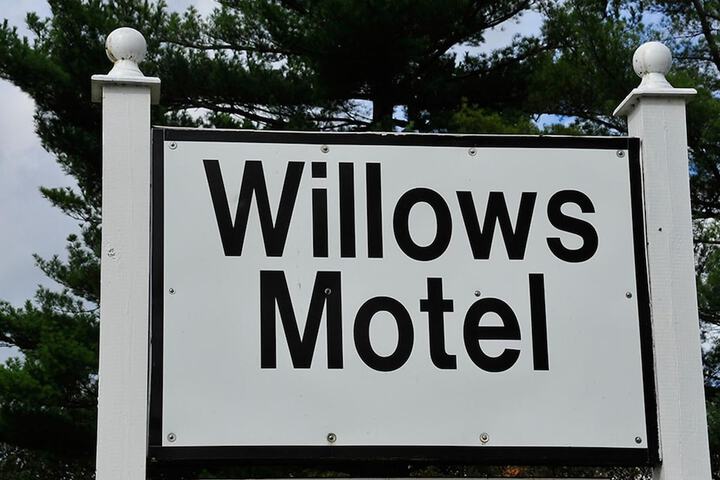 Hotel 2 of 49