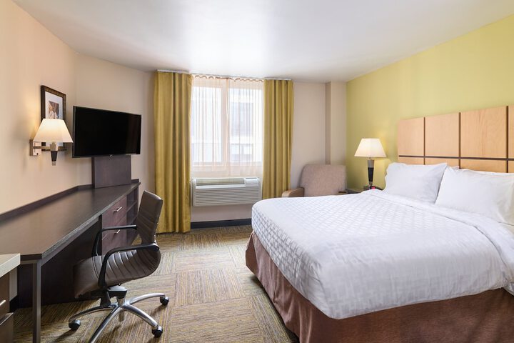 Room 14 of 39