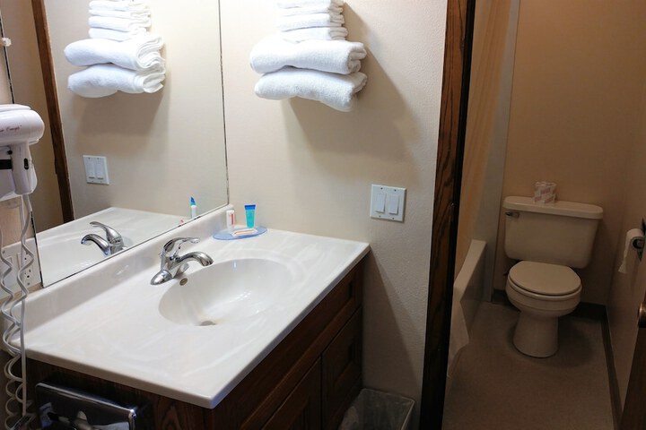 Room 21 of 31
