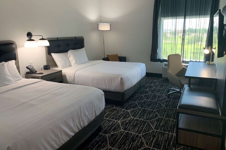 La Quinta Inn & Suites by Wyndham Maricopa - Copper Sky