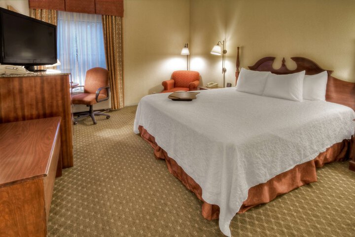 Hampton Inn Marion