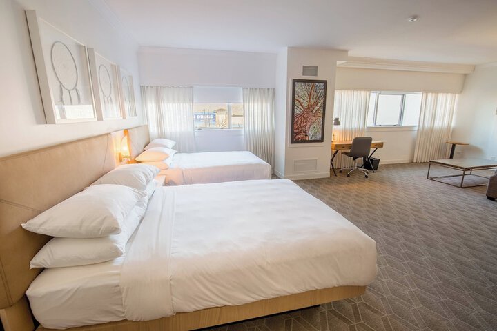 Room 44 of 79