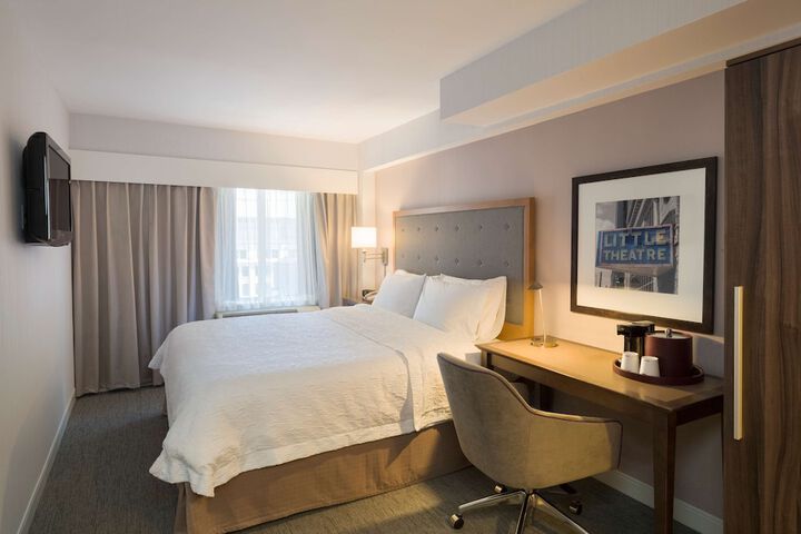 Room 8 of 26