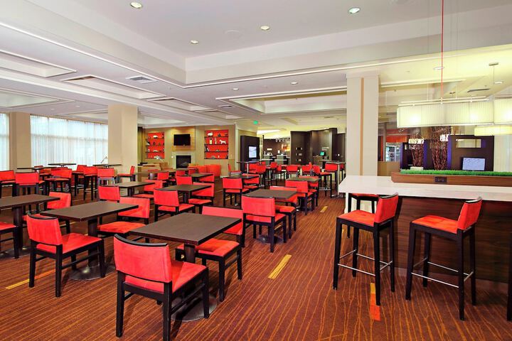 Courtyard by Marriott Oakland Downtown