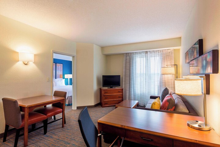 Room 14 of 23
