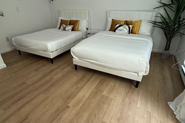 Elegant Hideaway with Free Parking