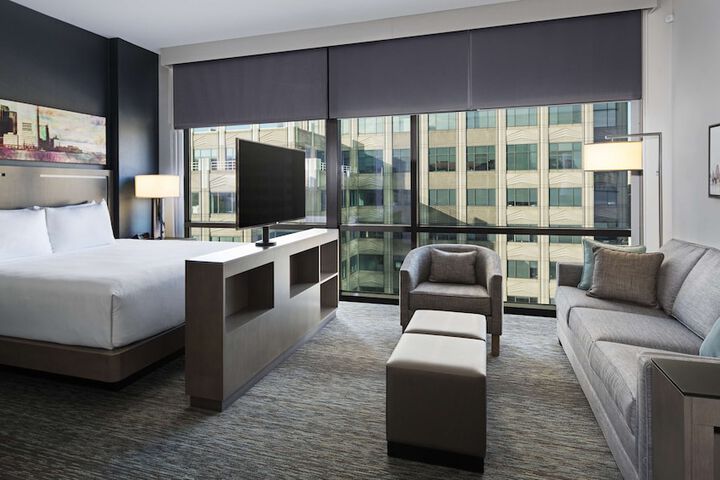 Room 14 of 60