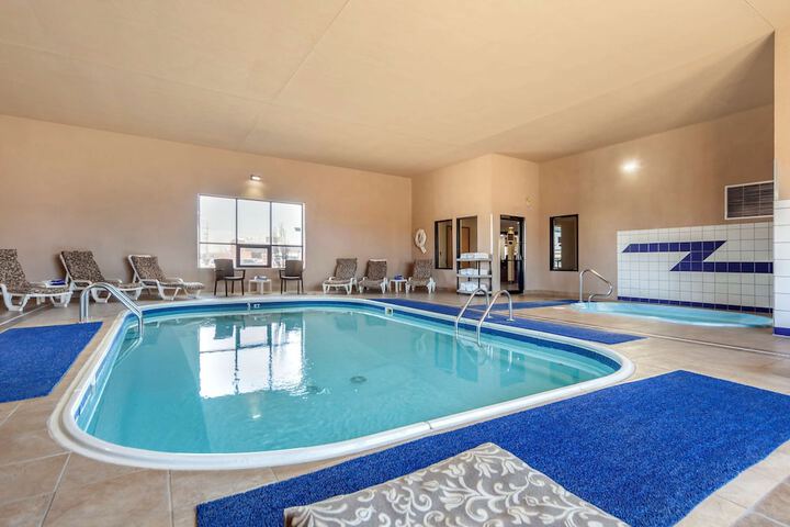 Pool 4 of 55