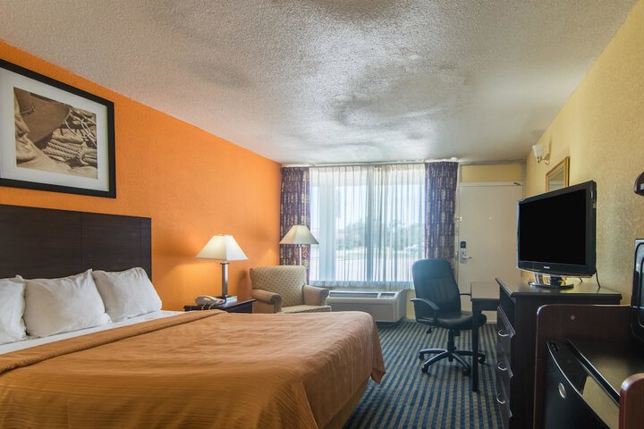 Room 19 of 31