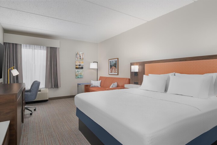 Hampton Inn by Hilton Altoona