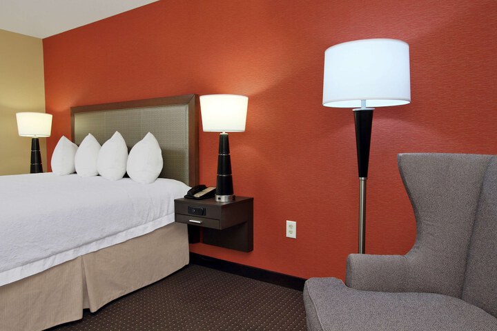 Room 26 of 46
