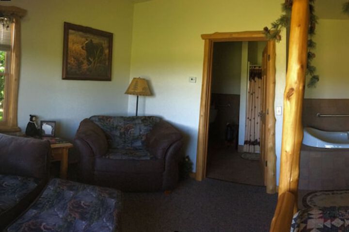 Room 18 of 21