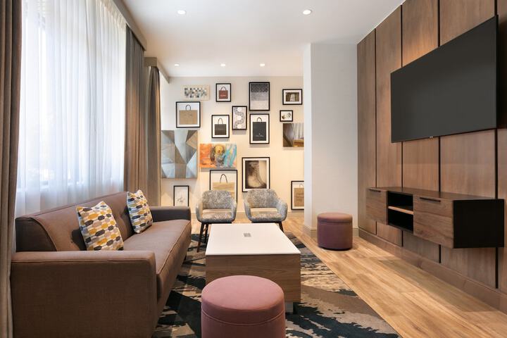 Crowne Plaza: Philadelphia - King of Prussia by IHG