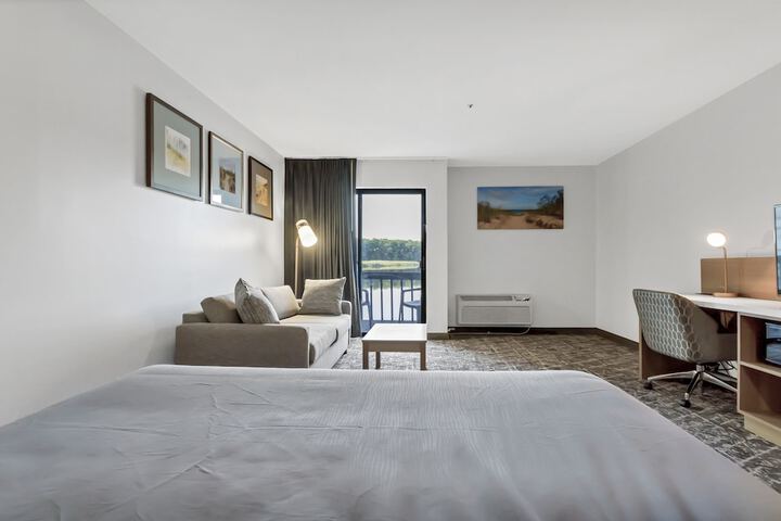 Room 16 of 29