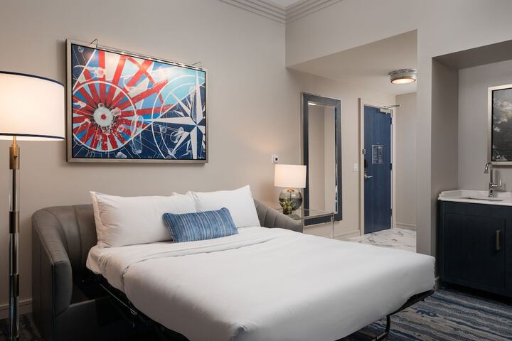 Room 93 of 172