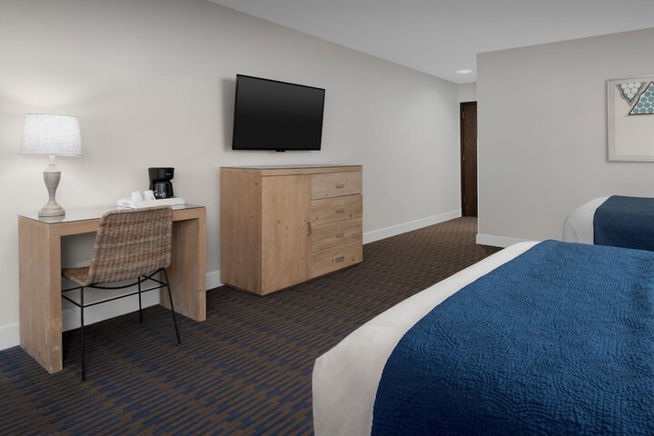 Room 27 of 58