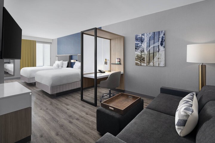 Room 18 of 27