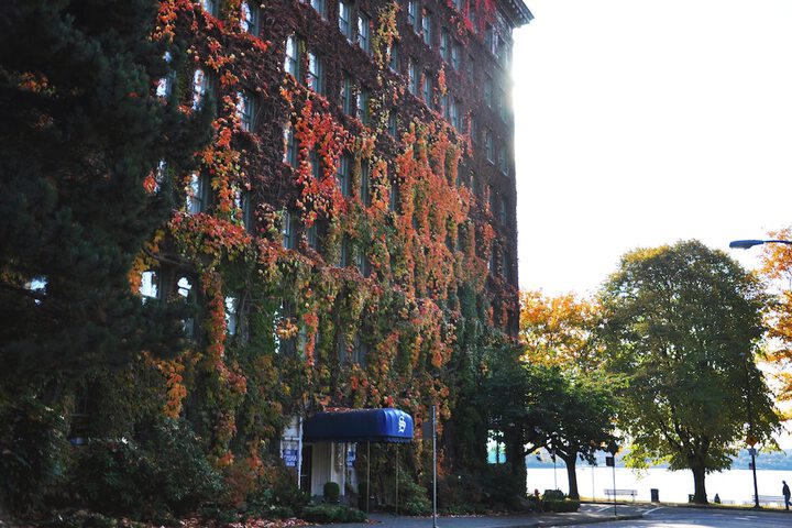 Hotel 6 of 54
