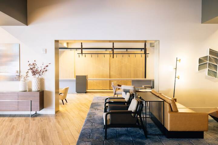Hotel Interior 11 of 108
