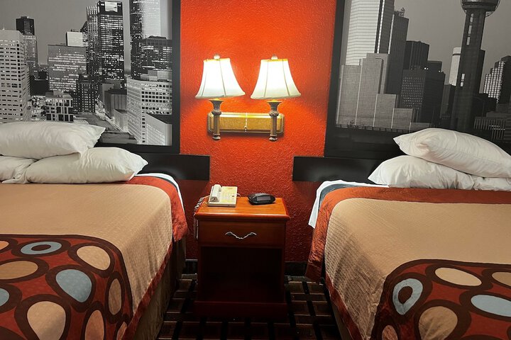 Room 23 of 31
