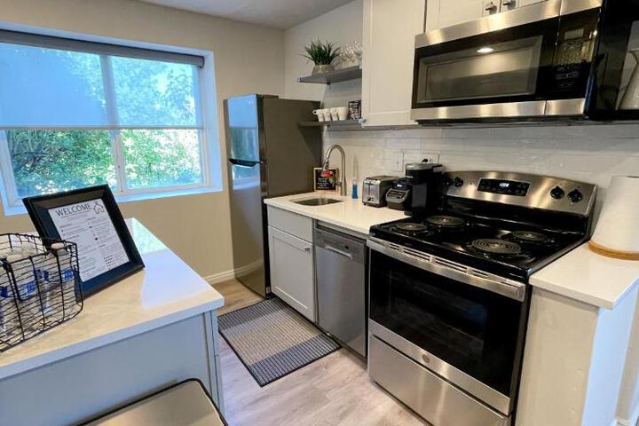 City View Retreat 2 BR 1 B