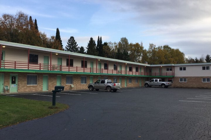 Hotel 8 of 70