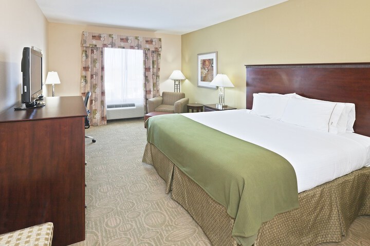 Holiday Inn Express Hotel & Suites Brownfield by IHG