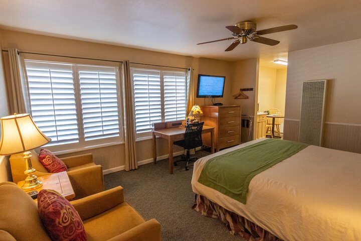 Room 41 of 49
