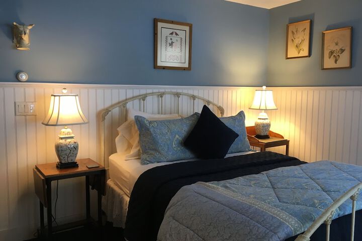 Room 62 of 148