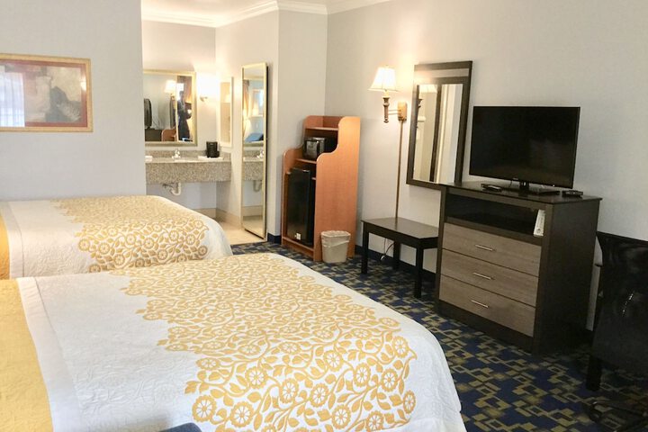 Room 37 of 47