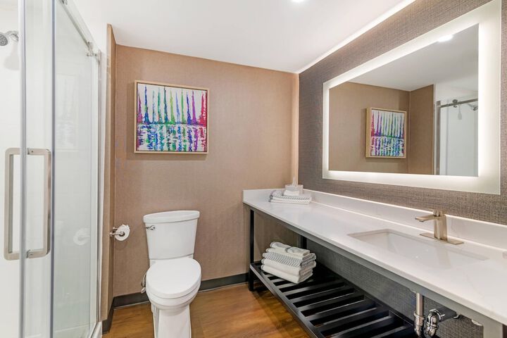 Cambria Hotel & Suites Plymouth